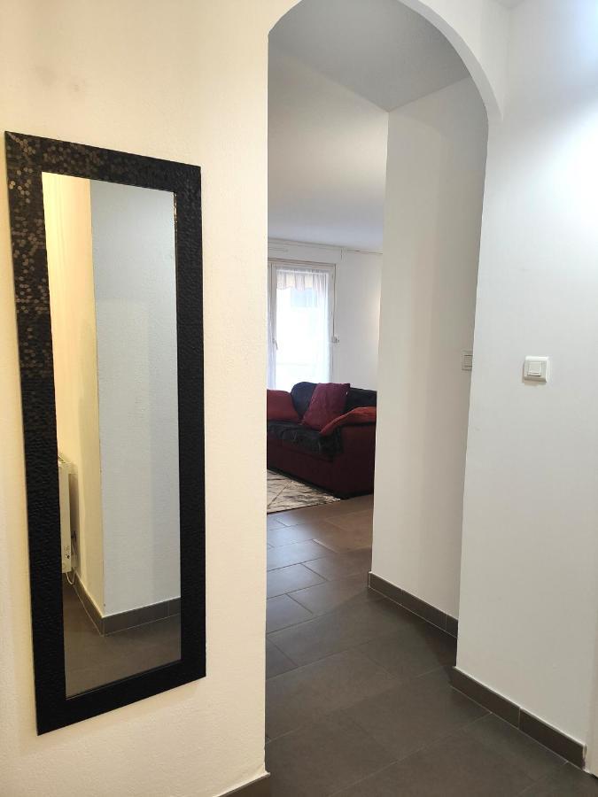 *Appart Lily* Parking* 5 Min Du Coeur De Ville Aubagne Exterior foto